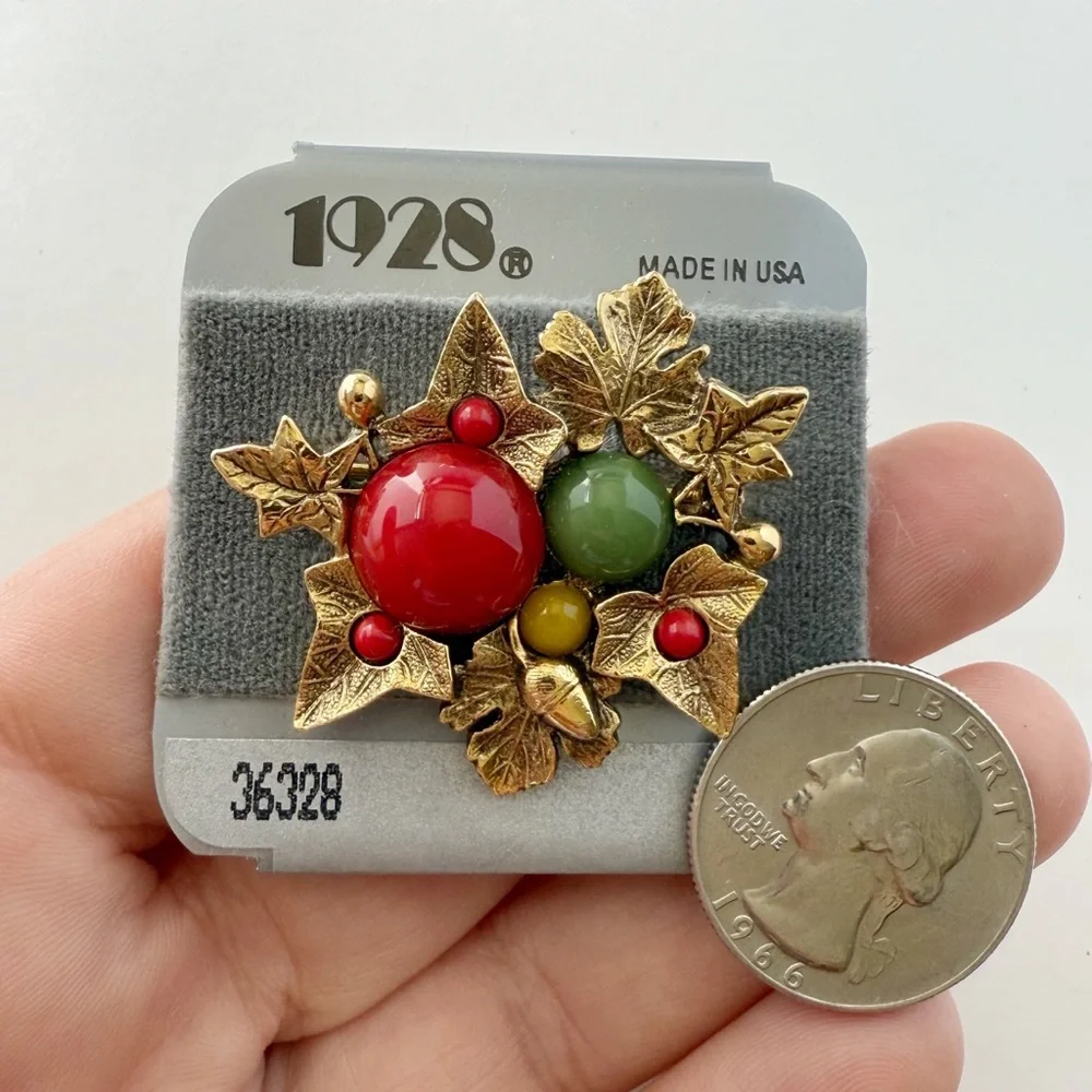 Vintage 1928 Autumn Leaves Acorn Red Green Lucite Cabochons Brooch Pin